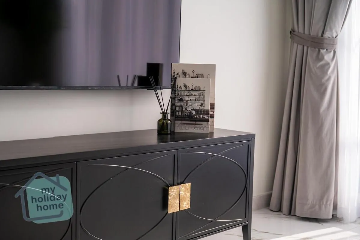 Brand New Spacious And Fully Furnished Ras al-Khaimah Apartment