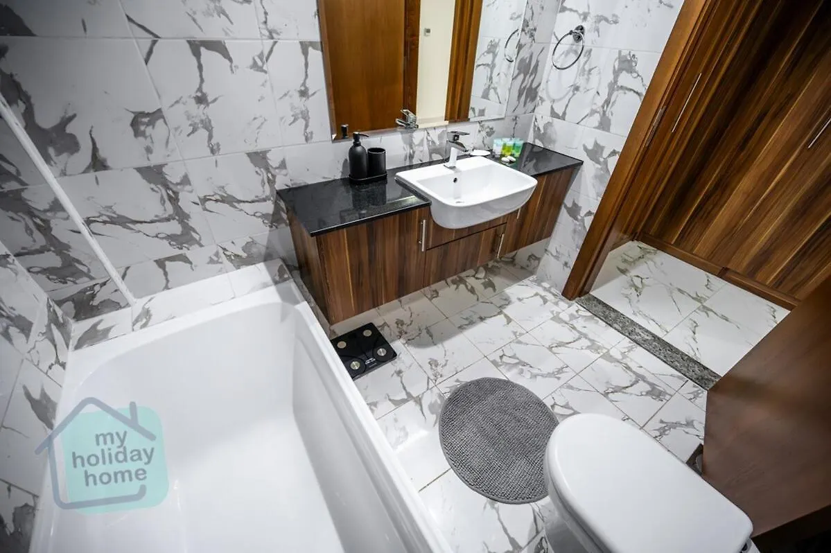 Brand New Spacious And Fully Furnished Ras al-Khaimah